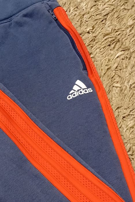 Спортивные штаны adidas Originals на девочку