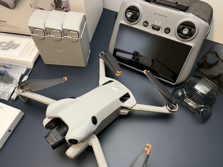 DJI Mini 4 Pro Fly More - Com garantia