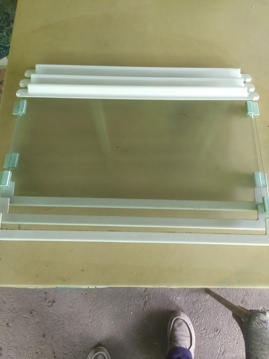 Ящики ,полки Холодильник ELECTROLUX ERB 36402