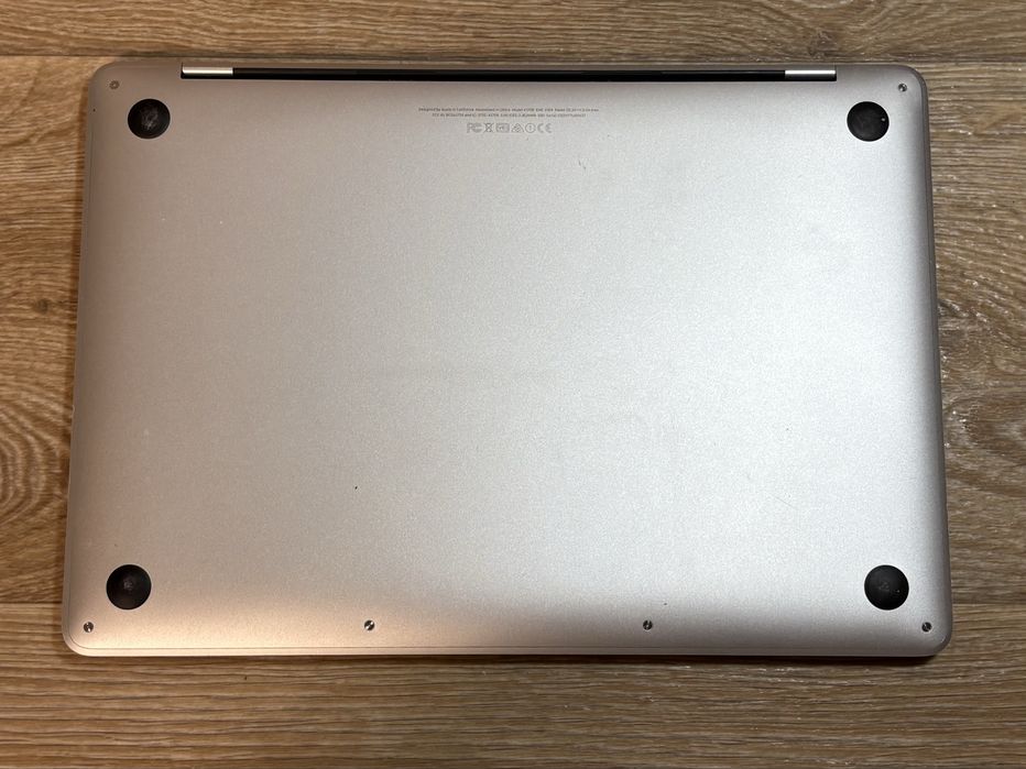 Apple MacBook Pro 13 2017 retina 8/128/i5 a1708 ноутбук