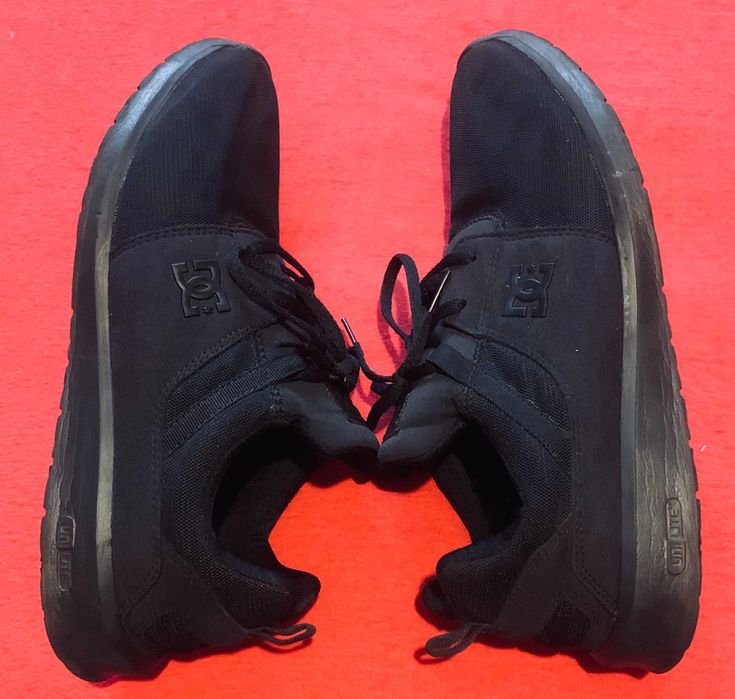 Стильные трендовые кроссовки от DC Shoes США р.44,5 29см в идеале