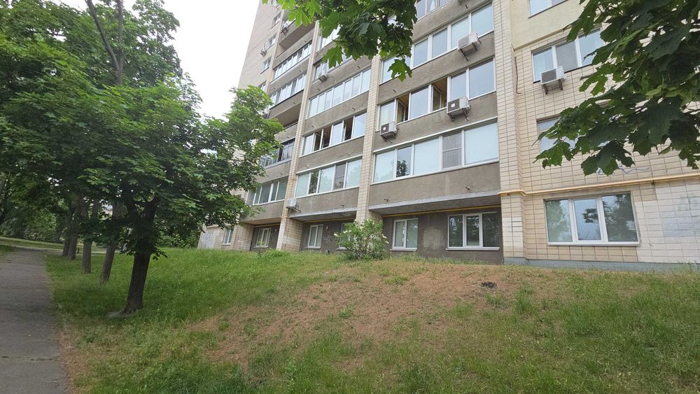 Продаж двокімнатної вул. Флоренції 5