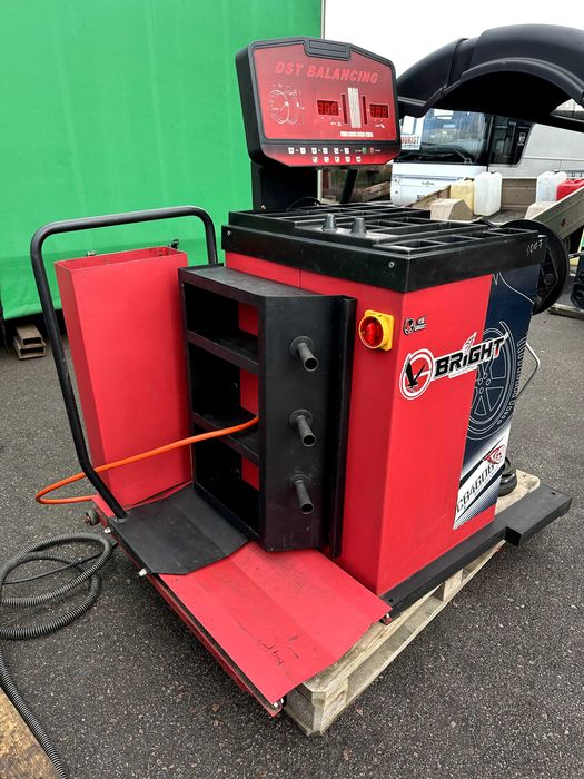 Б.У. вантажне обладнання для ШИНОМОНТАЖУ BRIGHT та інструмент і НОВЕ!