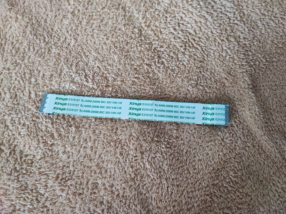 Partes de computador com o carregador