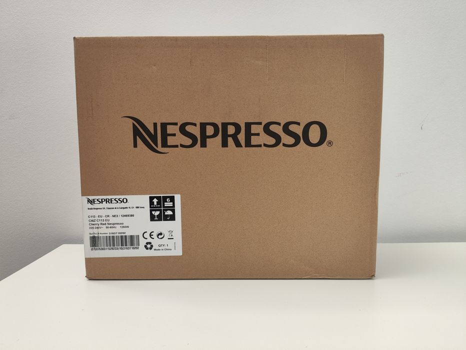 Máquina Nespresso CitiZ Vermelha Nova