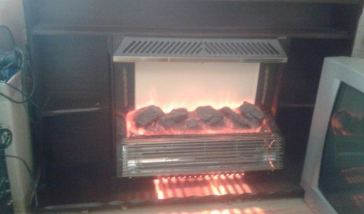 Kominek elektryczny