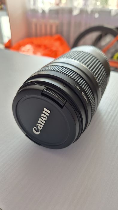 Об'єктив: CANON EF 75-300 4/5.6 III USM