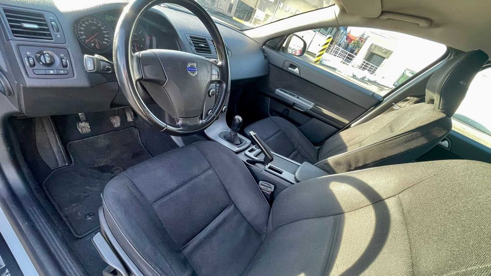 Volvo V50 1.6 Diesel po serwisie bardzo ładny stan