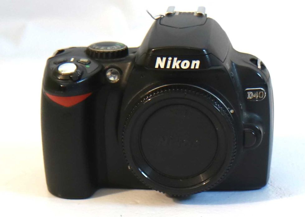Nikon D40 (LER DESCRIÇÃO) só máquina sem lente
