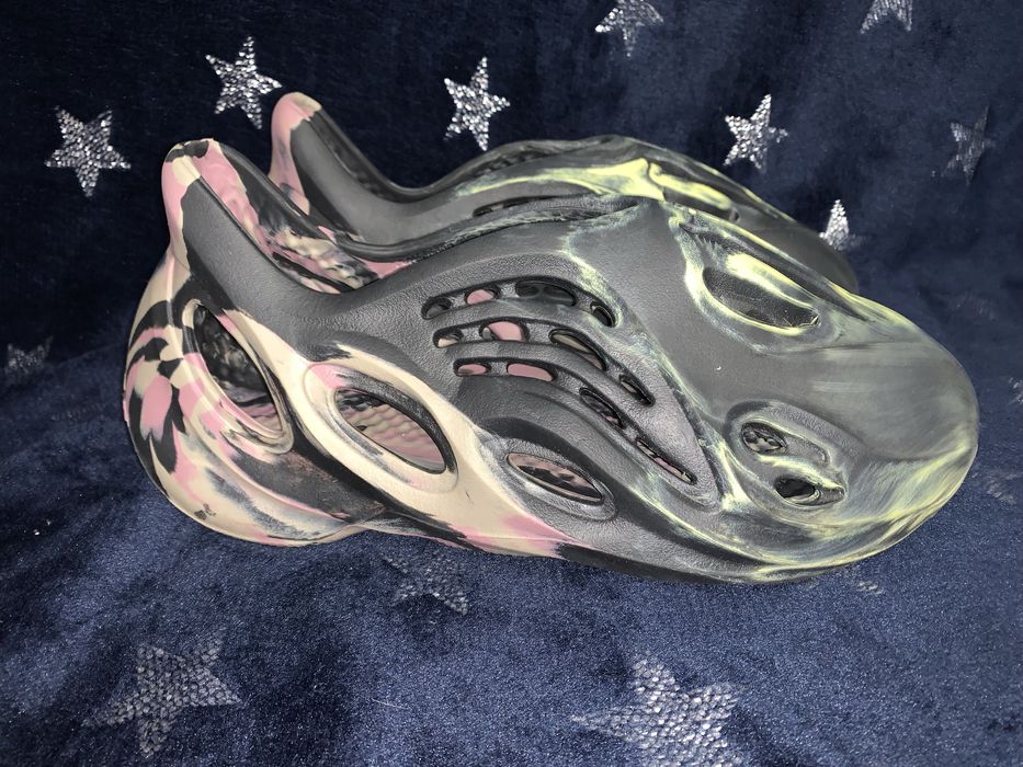 Чоловічі тапочки Adidas Yeezy Foam Runner MX Carbon. 43р. 27.5см.