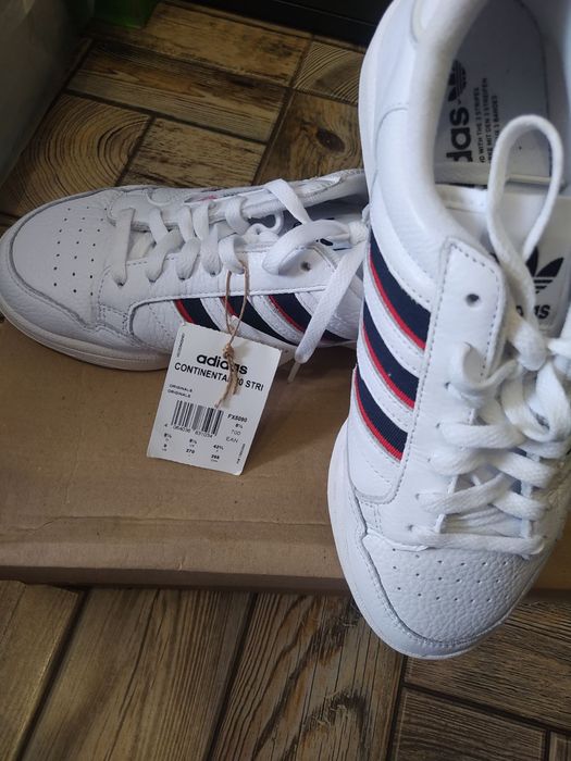 Кроси Adidas кожаные адики