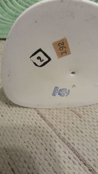 Porcelanowa figurka czapli węgierskiej manufaktury Aquinqumi