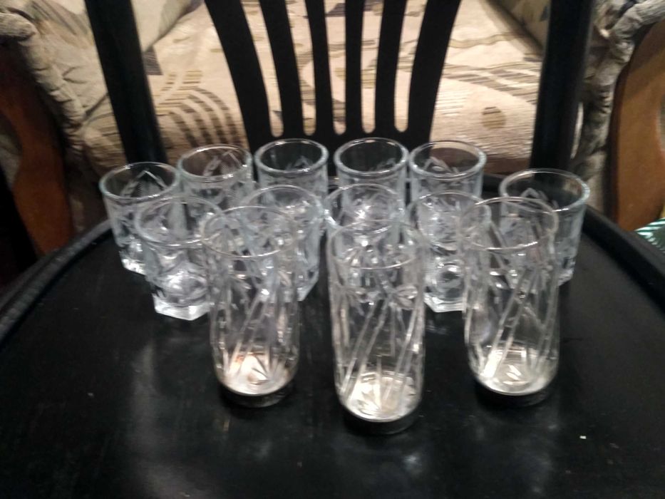 Хрустальный графин, рюмки-стопки  10 шт и 3 шт с мельхиоровым дном