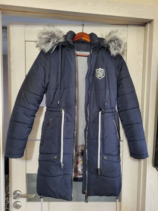 Зимова куртка 40 розмір