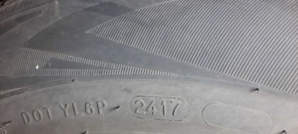 Opony zimowe Nokian 195/65 R15 z felgami
