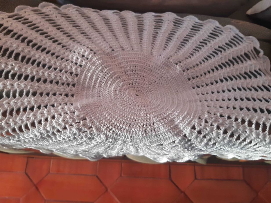 Naperon vintage renda, crochet, diâmetro 50cm, nunca usado