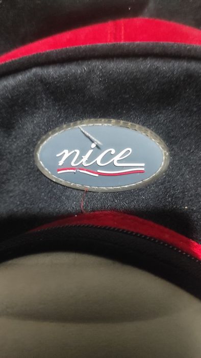 Pequena mochila nice