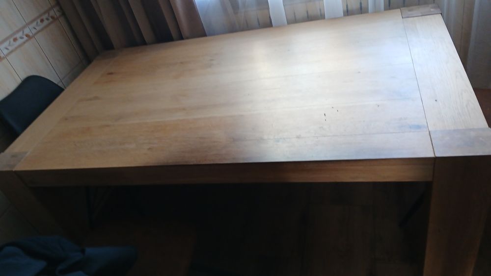 Do sprzedania   stół    wymiary długość 160 cm szerokość 90 cm s