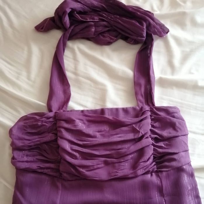 Vestido roxo de cerimónia