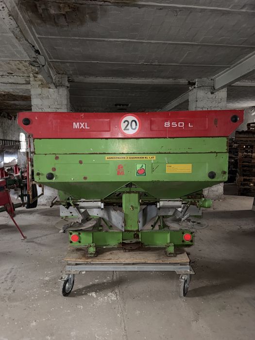 Rozsiewacz Krukowiak MXL 850 1Tona