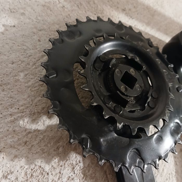 Sprzedam mechanizm korbowy dwurzędowy 36x22T