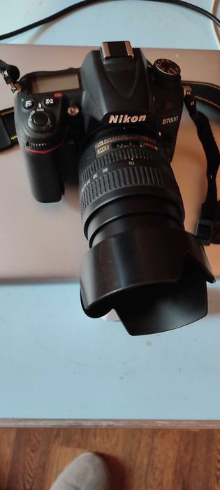 Продам в отличном состоянии NIKON -7000 с малым пробегом с объективом