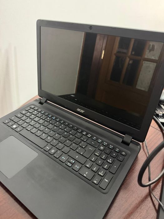 Portátil Acer Aspire ES1-572-33BP Intel® Core™ i3 i3-7100U
