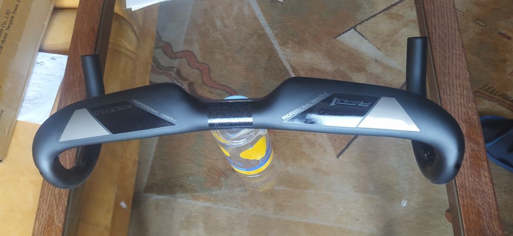 Lekka kierownica  Kocevlo 420mm- karbon