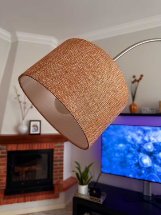 Candeeiro de arco c/ base mármore - Elegante - pouco uso