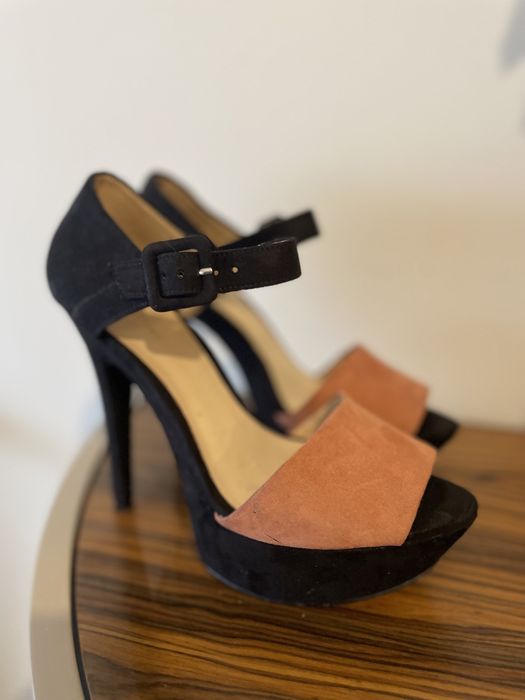 Sandálias Zara Salto Alto Compensadas