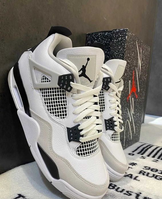 Jordan_Air_Jordan_4_Retro R.40