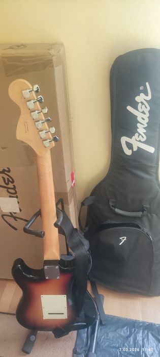 Gitara  Starcaster by FENDER strat