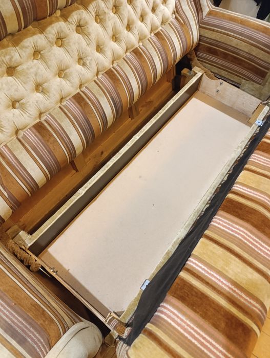 Диван (розкладний)