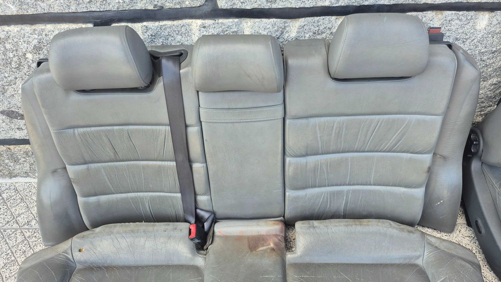 AUDI A4 B5(8D) - Bancos SPORT COM REGULAÇÃO LOMBAR ELETRICA EM PELE