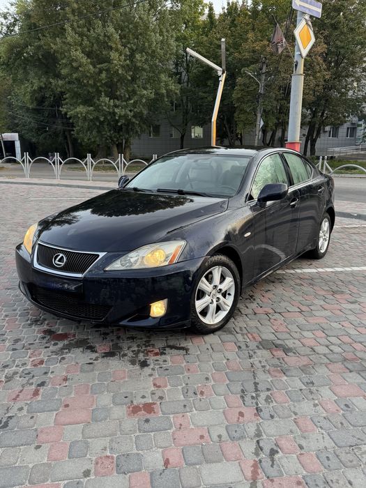 Продам Лексус is 220