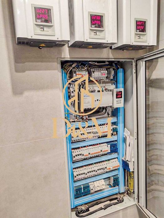 Автономний будинок + гостьовий будинок із сауною з ремонтом та газом.