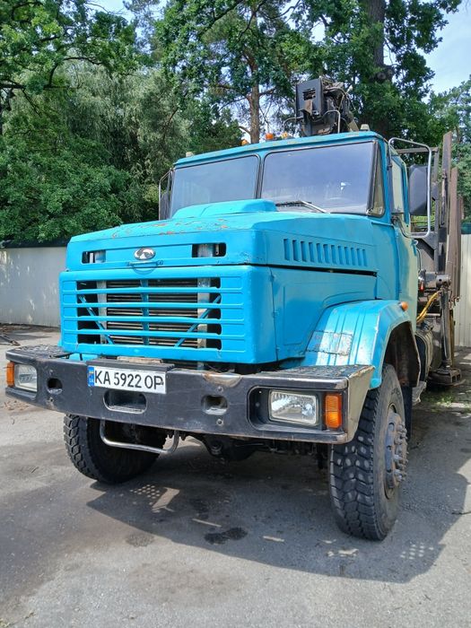 Продам КРАЗ 6322, спеціалізований вантажний лісовоз платформа для перевезення лісоматеріалів, встановлено кран маніпулятор