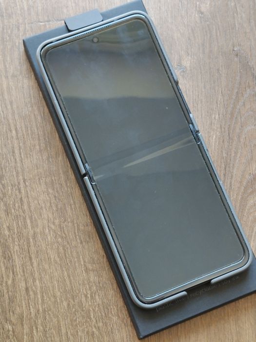 Motorola RAZR 50 8/256