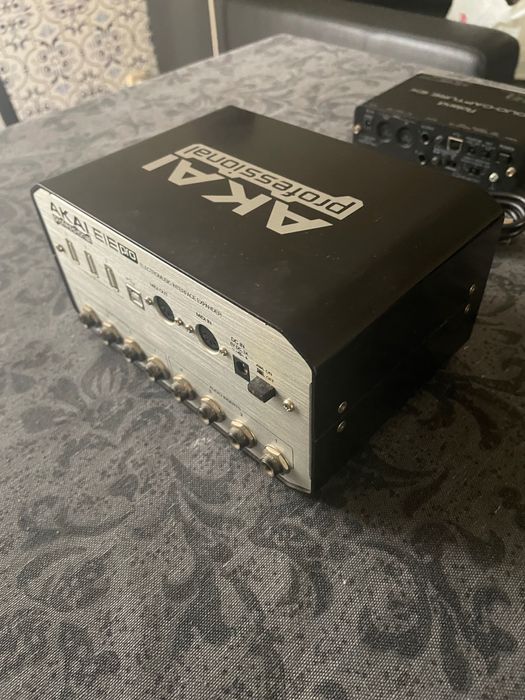 Placa de som Akai EIE Pro