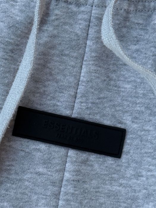 Spodnie dresowe Essentials szare  XL