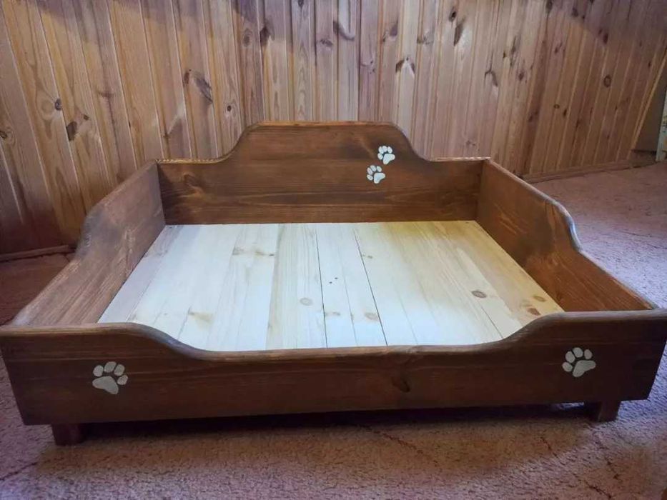 Дерев'яний лежак для собак. Лежанка для собак. Лежанка для тварин.