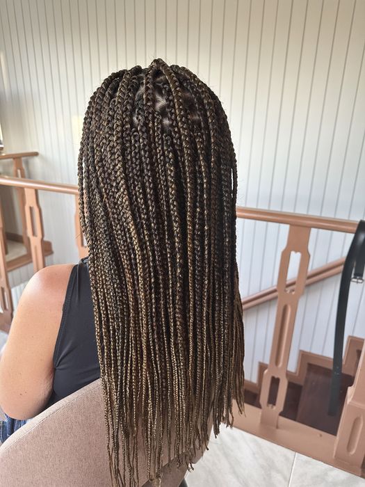 Tranças africana e aplicação e crochet ao domicílio