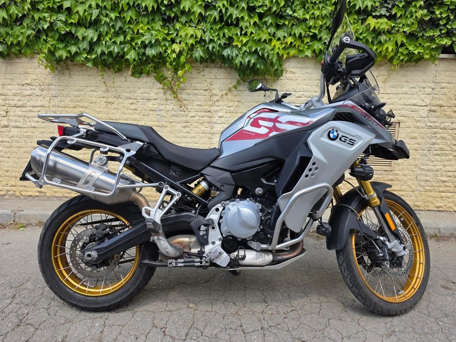 BMW GS BMW GS850 Adventure z wieloma dodatkami i nawigacją