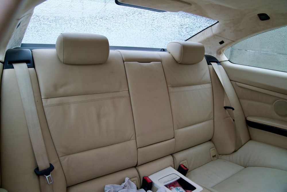 Sprzedam BMW Seria 3 E92 2.0i Automat | M Pakiet