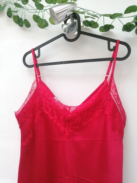 Blusa Vermelha de Alças