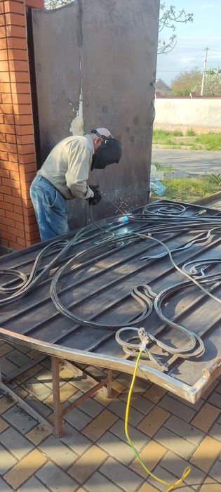 Сварочные работы,ворота,оградки,решётки,козырьки,металлоконструкции...