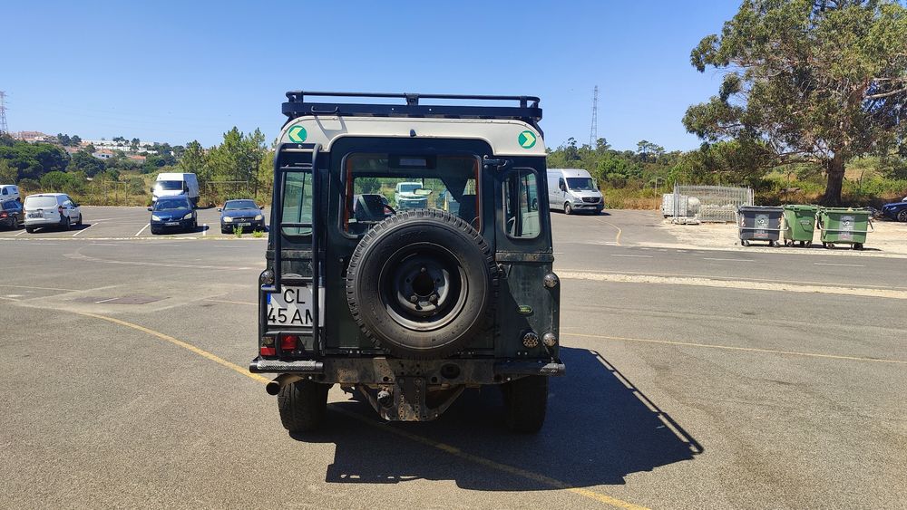 Land Rover Defender 110 TD5 - 9 LUG. - 2001