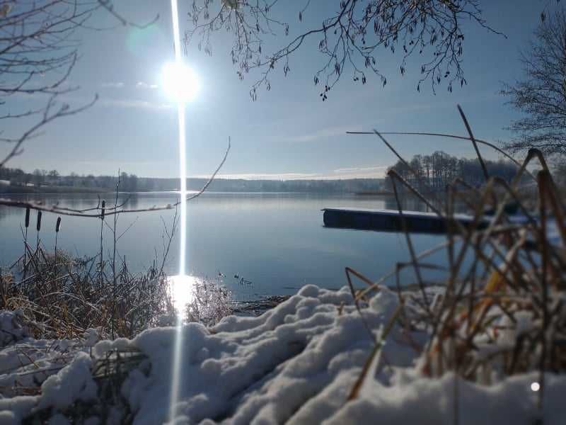 Między Olchami domek nad jeziorem