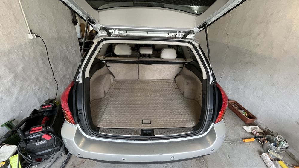 Subaru Legacy Outback 3.0 H6