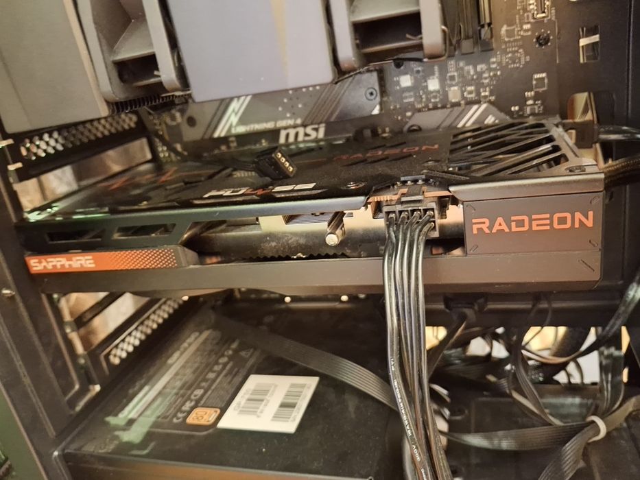 Radeon Rx  7600 Sapphire 8 GB